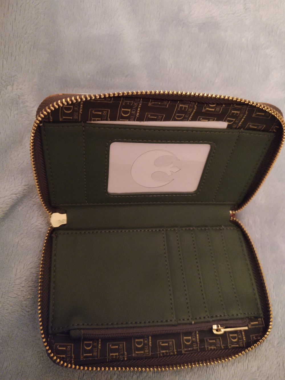 Loungefly Black & Gold Star Wars C-3PO Zip Wallet NWT - Picture 3 of 7